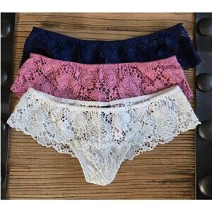 Victoria's Secret Lace Wide Side Thong Bundle Sz XS New 3 pieces